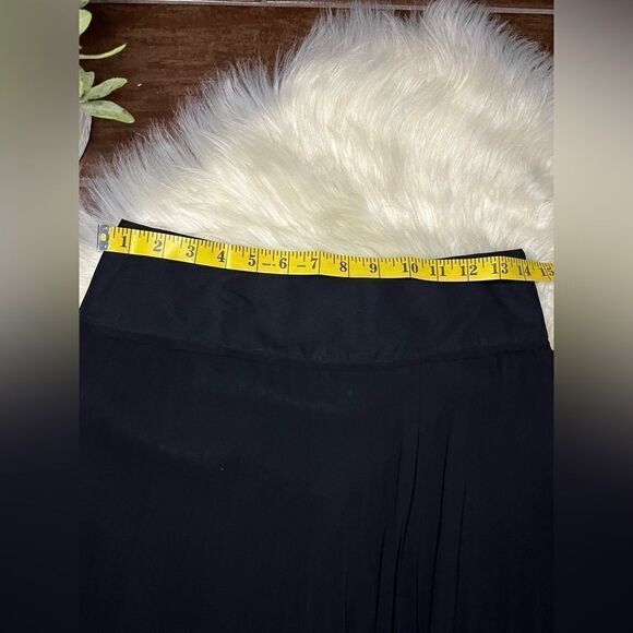 INC International Concepts Petite black pleated long skirt sz 2 Petite - Picture 4 of 5